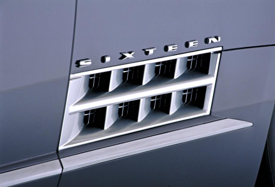 Детали экстерьера Cadillac Sixteen Concept 2003 года  (фото 23 из 41)